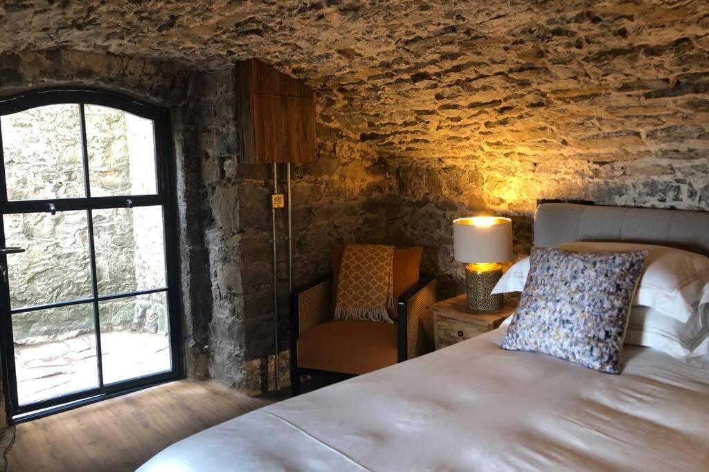 Gileston Manor-Self Catering Apartment Saint Athans Екстериор снимка