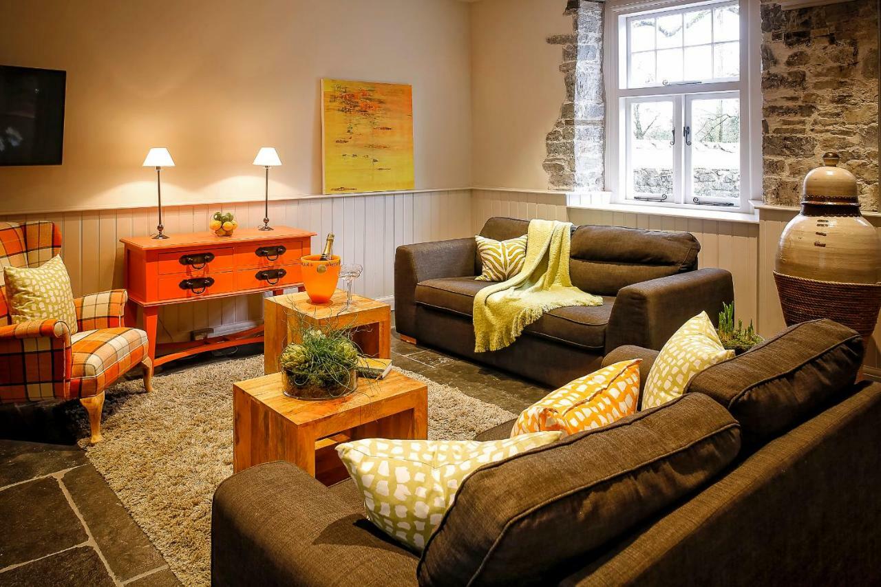Gileston Manor-Self Catering Apartment Saint Athans Екстериор снимка