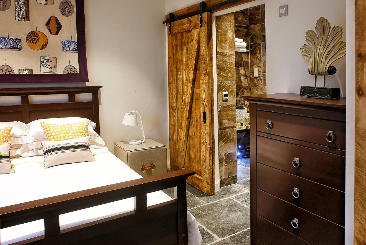 Gileston Manor-Self Catering Apartment Saint Athans Екстериор снимка